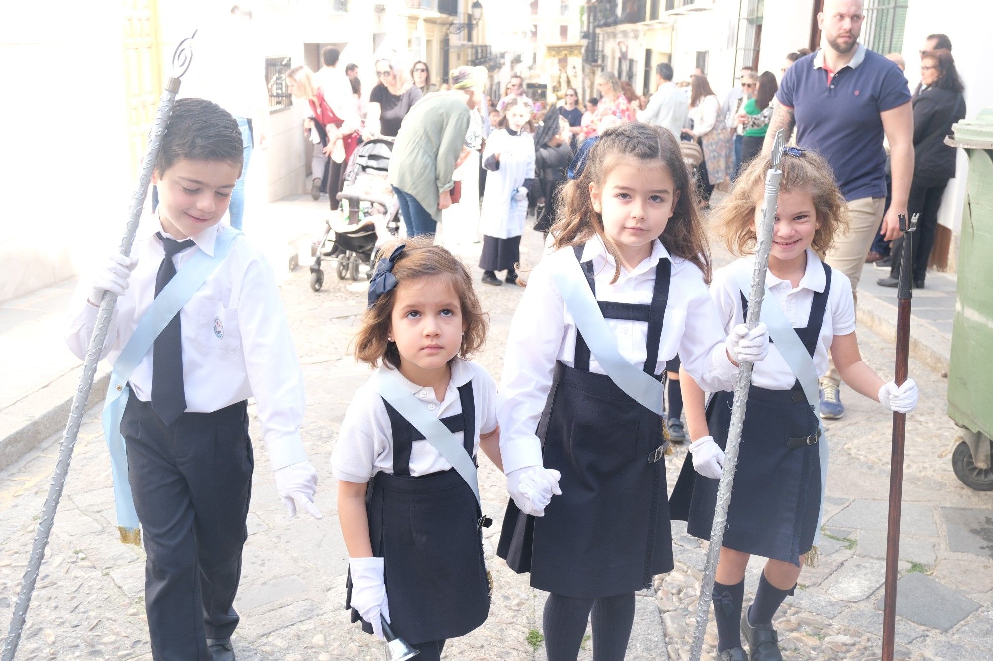 Concentración de tronos chicos en Antequera