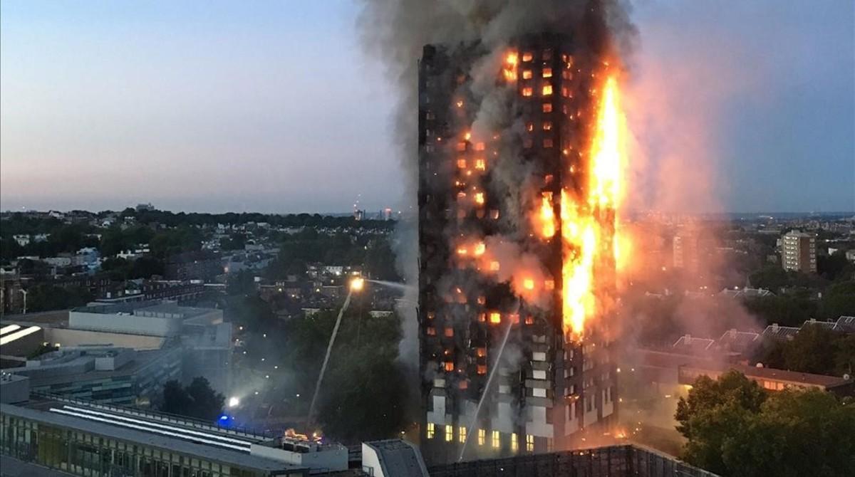 Fotografía aérea del incendio.