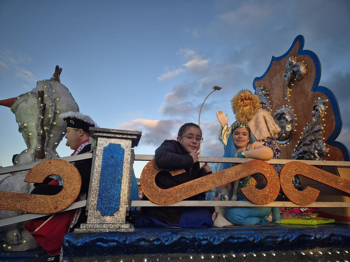 Los Reyes Magos iluminan Moaña