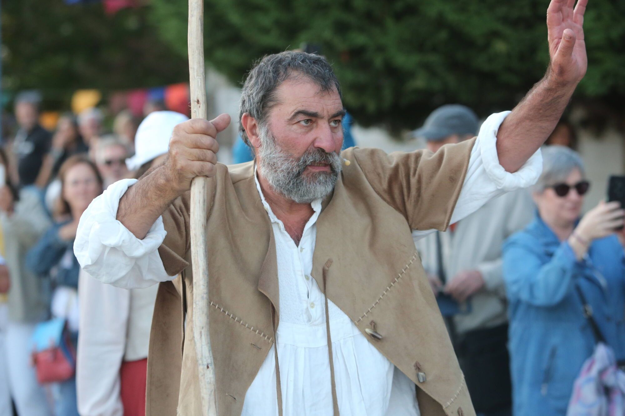 REPRESENTACION TEATRAL DE LA INVASION TURCA DEFENSA DA VILA POR LAS CALLES DE CANGAS