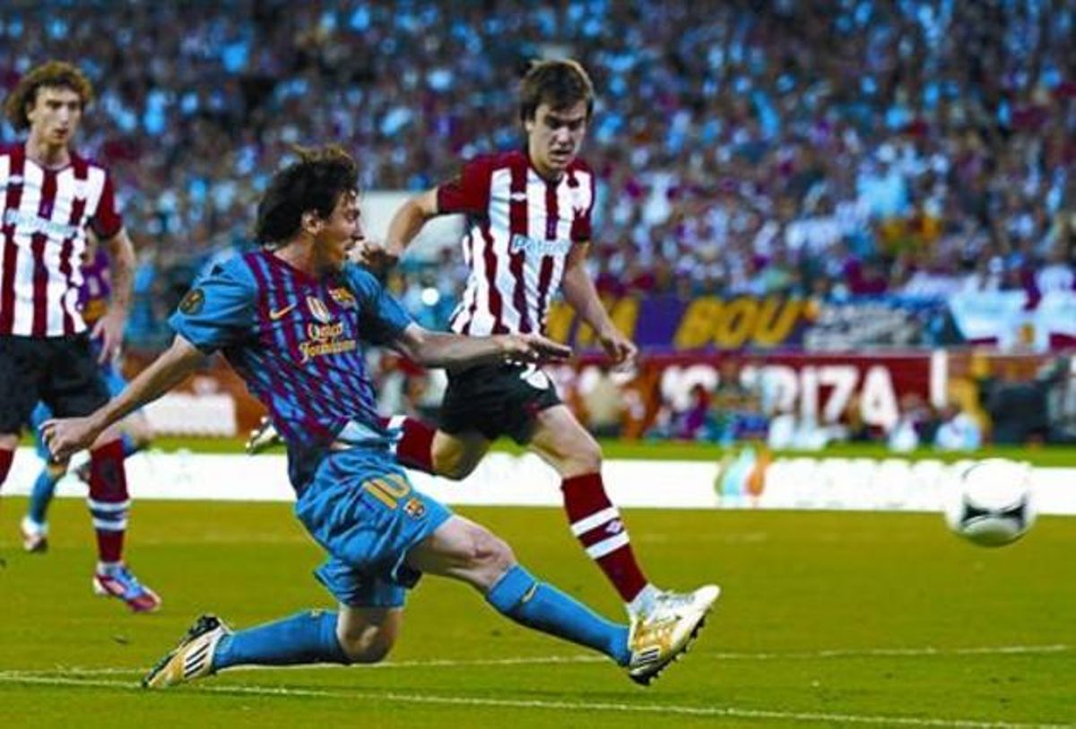 Messi xutaa porta en la jugada del segon gol blaugrana.