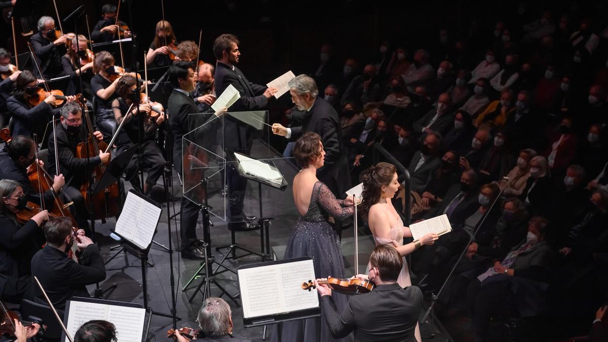 Jordi Savall, al frente de Le Concert des Nations, en el Liceu