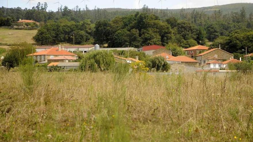 Parte de los terrenos de una de las escombreras situadas en Vilanova. // Bernabé/Javier Lalín