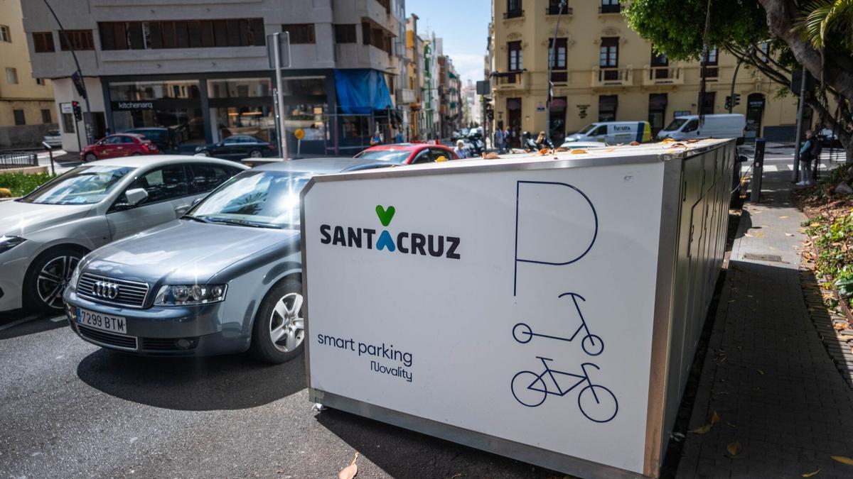 Nuevos aparcamientos para bicicletas y patinetes en Santa Cruz de Tenerife