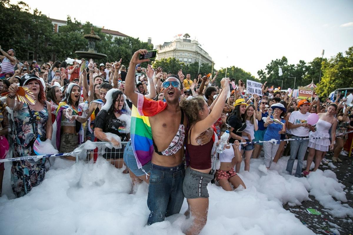 GRAF5732  MADRID  07 07 2018 - Asistentes a la manifestacion del Orgullo Gay que esta tarde parte desde la glorieta de Atocha de Madrid  hasta la plaza de Colon  con el lema principal  Conquistando la igualdad  TRANSformando la sociedad   EFE Santi Donaire