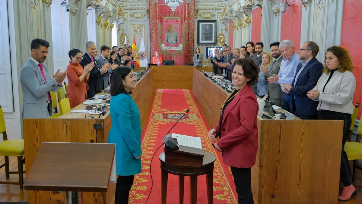 Carmen Rosa Expósito Batista toma posesión como concejala del Ayuntamiento de Las Palmas de Gran Canaria.