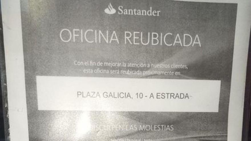 Cartel en la oficina de Cerdedo.
