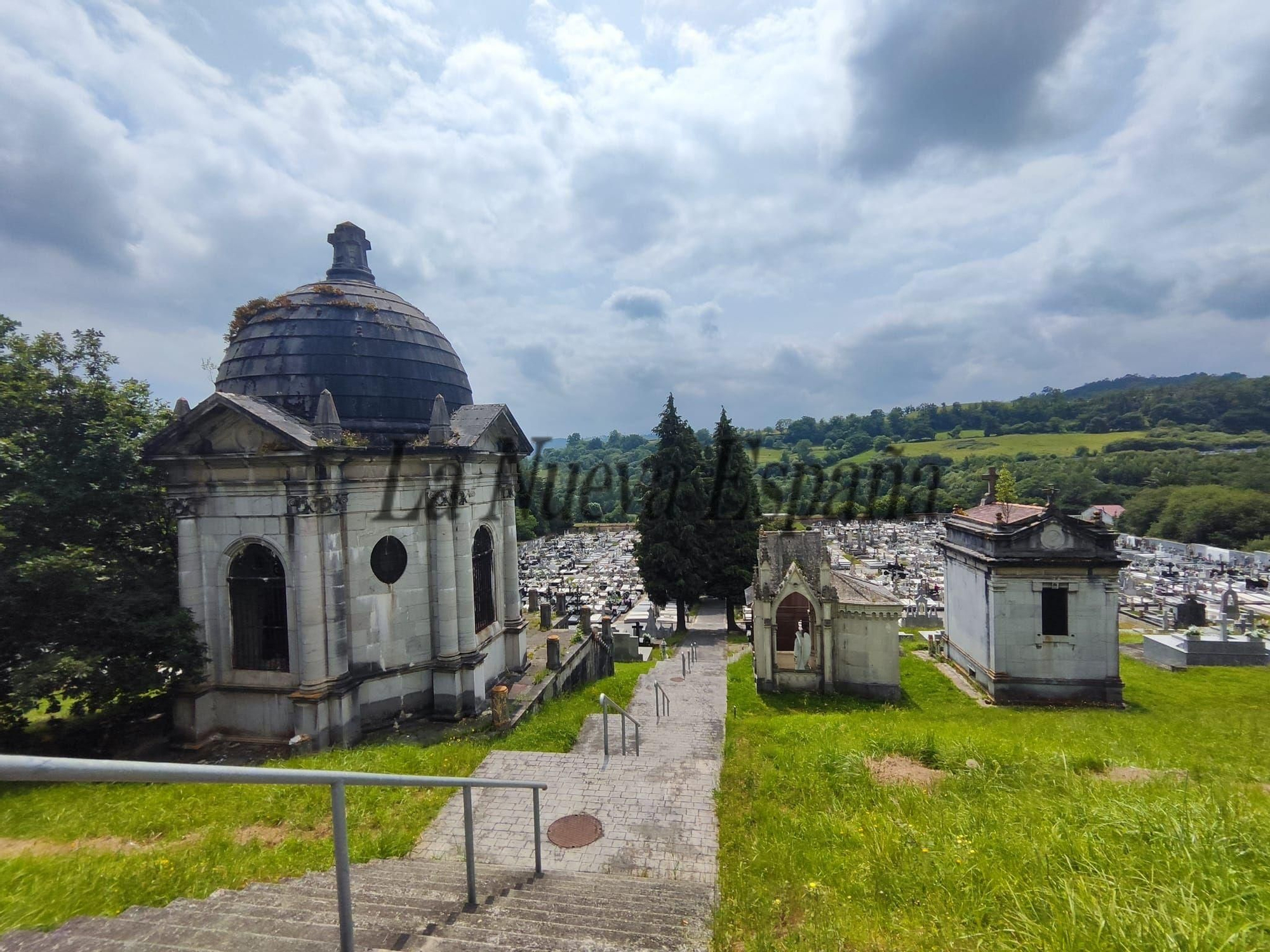 El camposanto de Grado, en imágenes