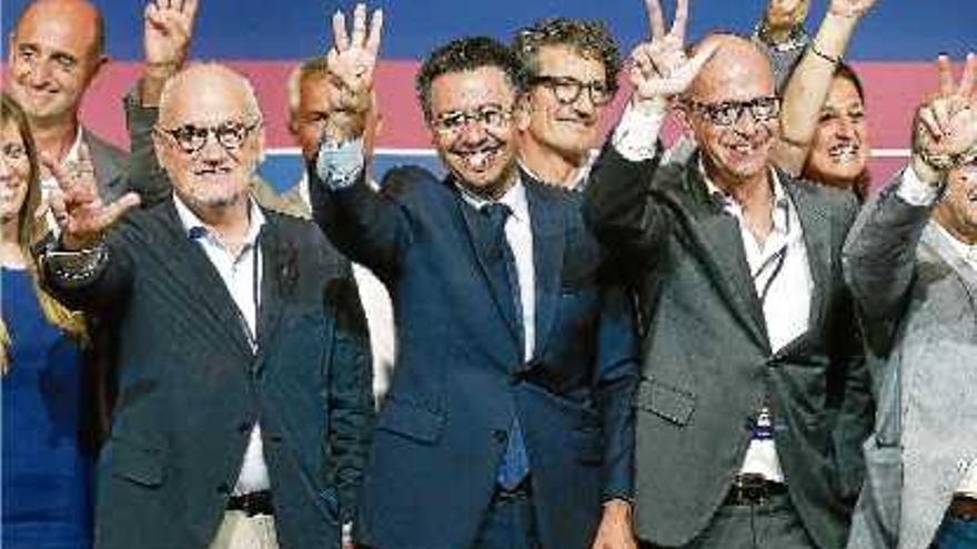 Bartomeu i el seu equip, just després de guanyar les eleccions a la presidència del Barcelona.