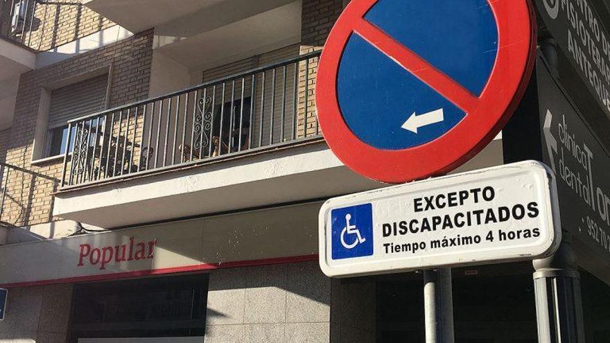 Antequera amplía el tiempo de estacionamiento en plazas para discapacitados