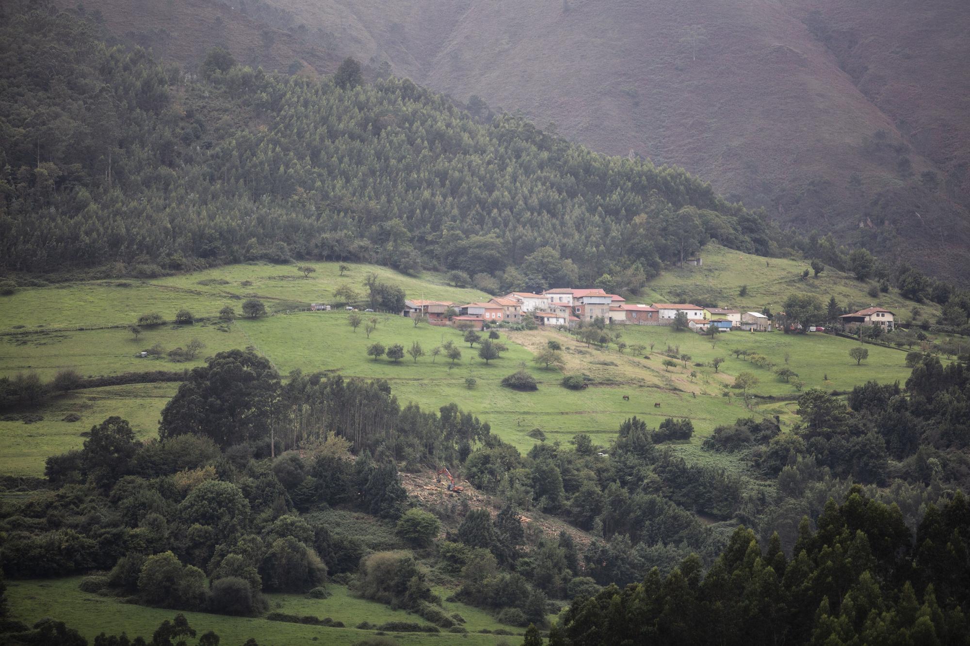 Asturianos en Illas, un recorrido por el municipio