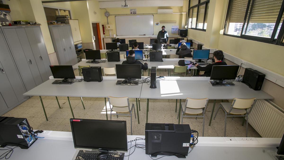 La ausencia de alumnado en aulas de FP durante la pandemia resulta significativa.