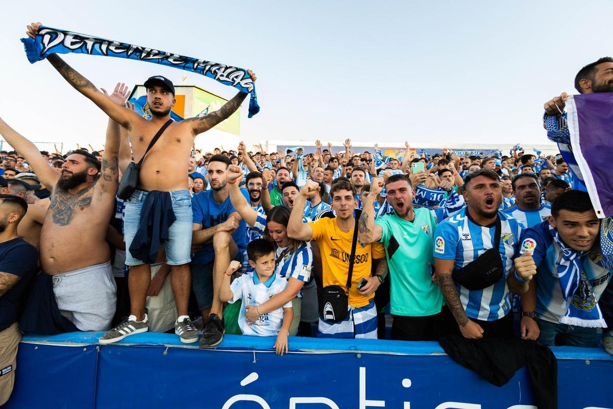 El Deportivo Linares - Málaga CF, en imágenes