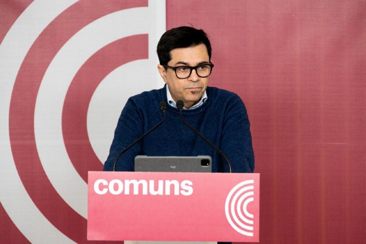 El portavoz de Catalunya en Comú, Gerardo Pisarello, este lunes en rueda de prensa