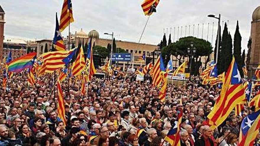 Manifestació a Barcelona de suport a l&#039;alcaldessa de Berga, Montse Venturós, quan va ser encausada