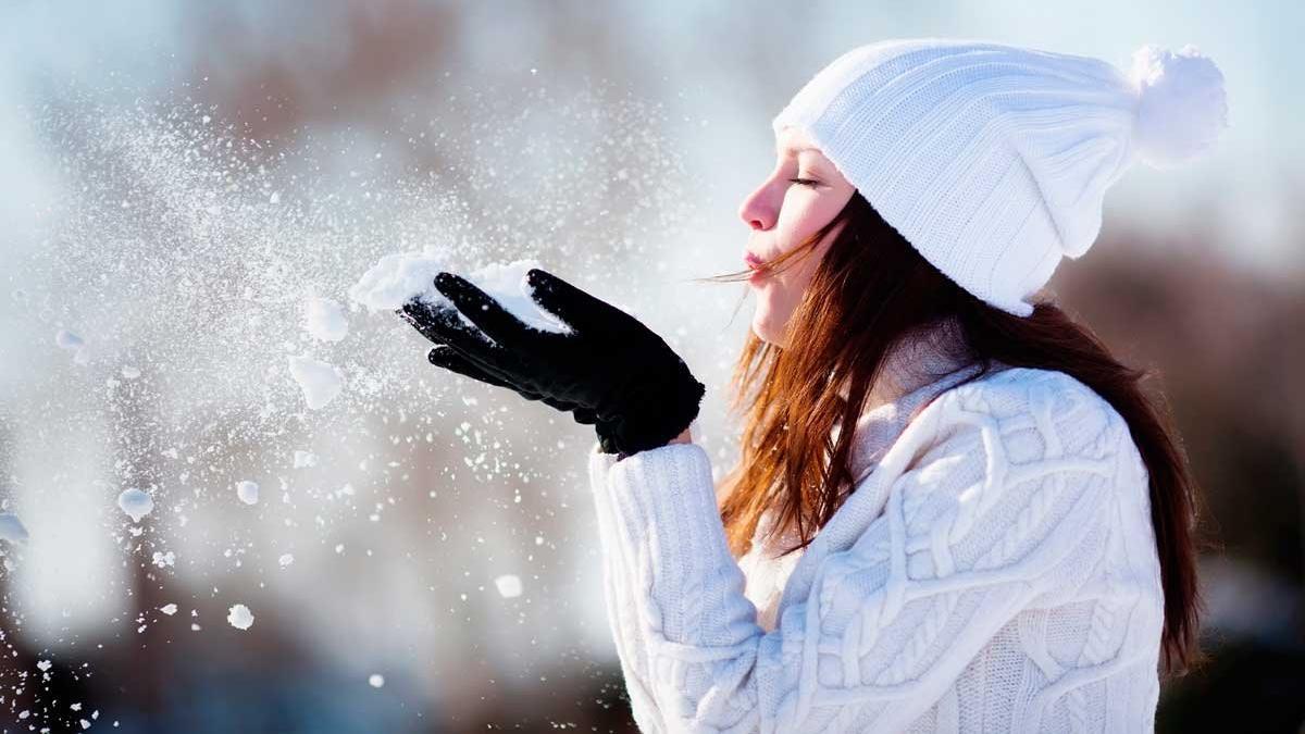 mujer-en-la-nieve