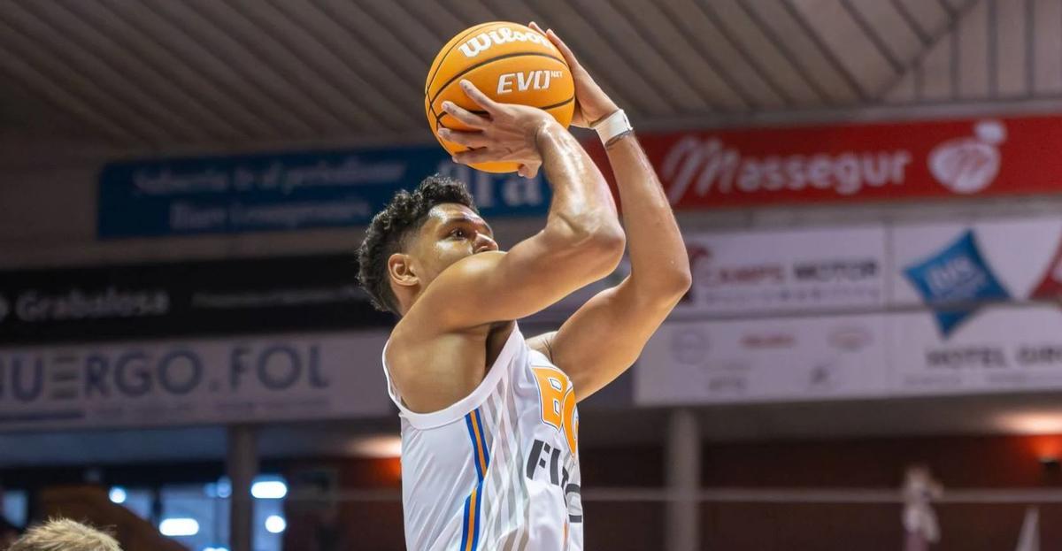 Hughes jugador del Girona