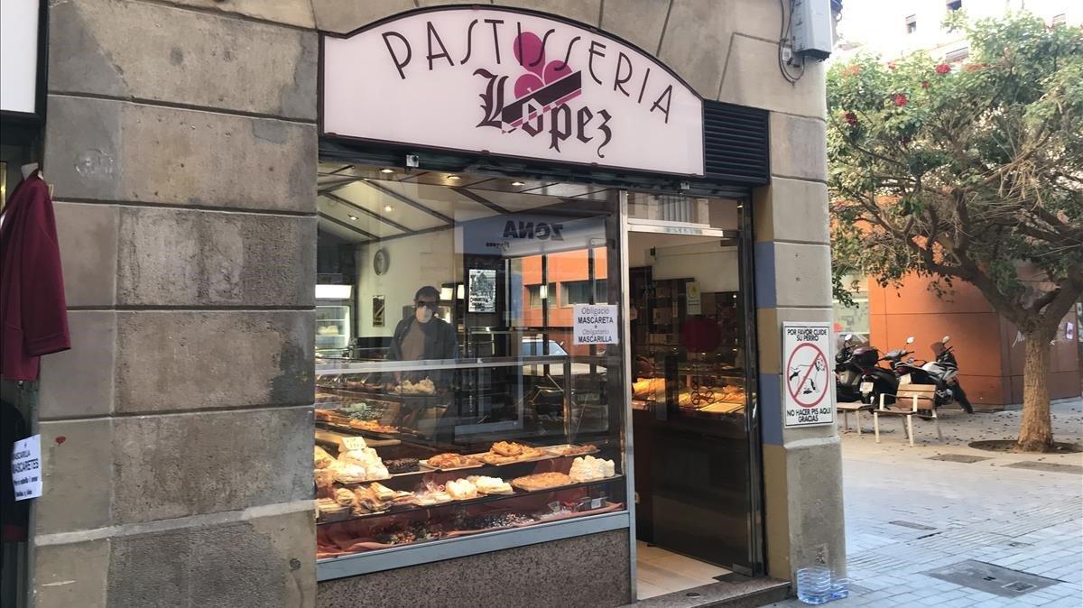 Exterior de la pastelería López en Ciutat Vella.