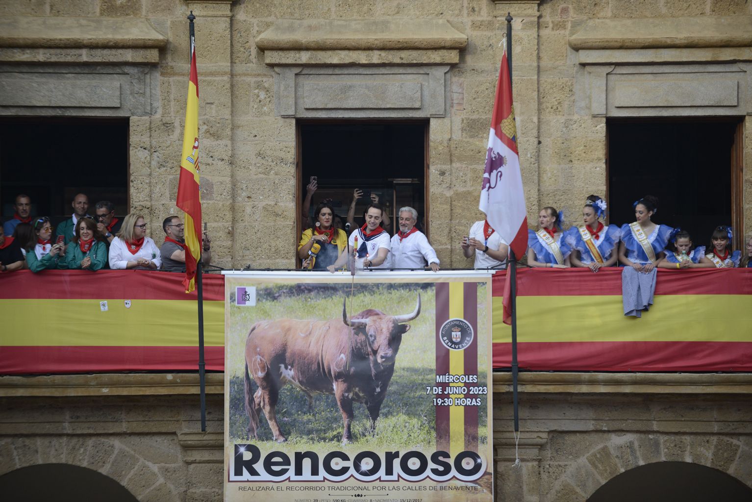 El chupinazo de Rencoroso: Así ha estado la Plaza Mayor de Benavente