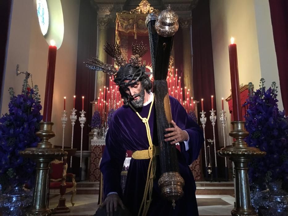 El Nazareno de los Pasos está expuesto en besapié en San Lázaro.