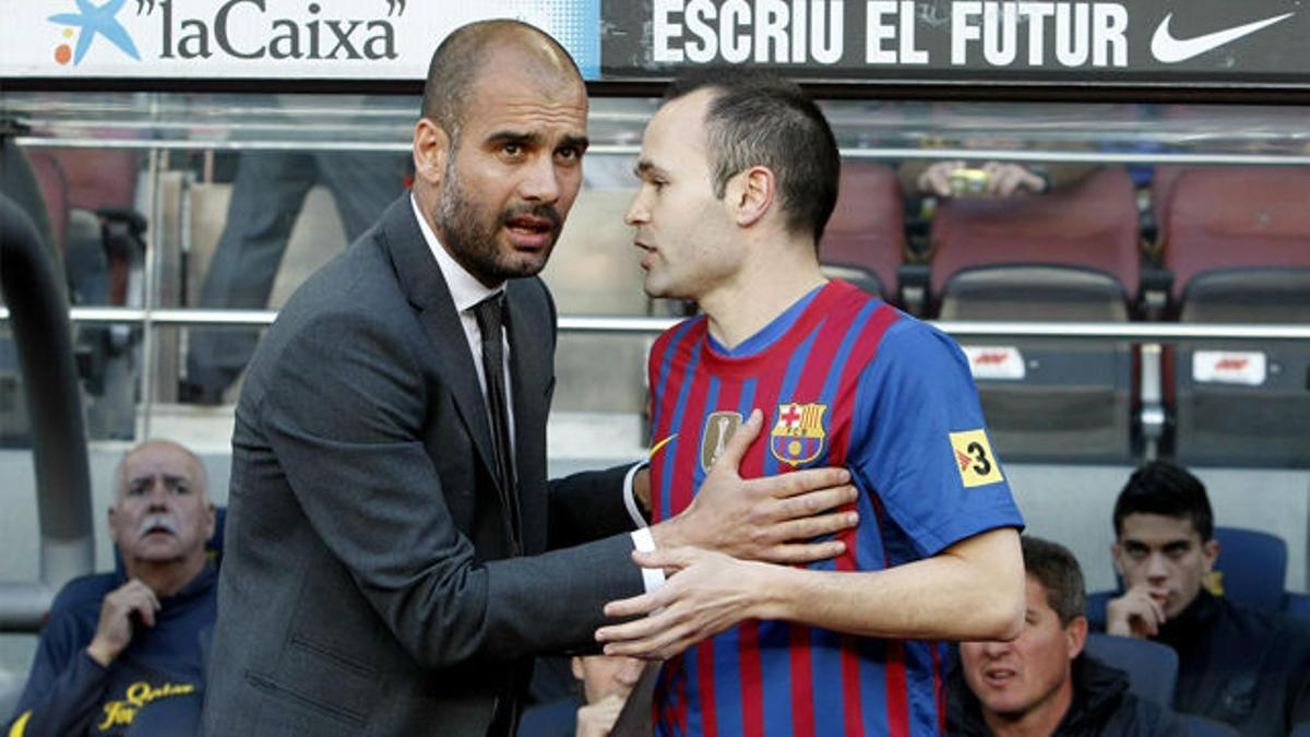 Iniesta explica su carrera a través de los entrenadores que ha tenido