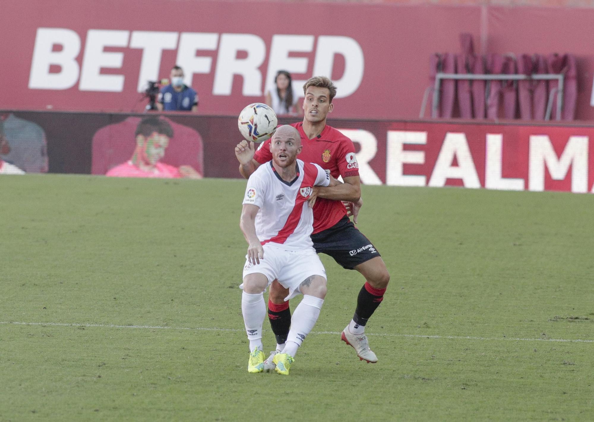 El Mallorca suspende en su estreno contra el Rayo