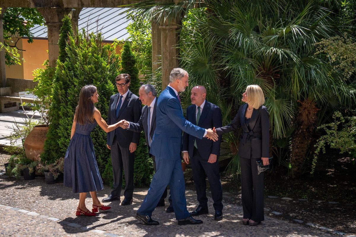 Los reyes Felipe y Letizia visitan Montserrat