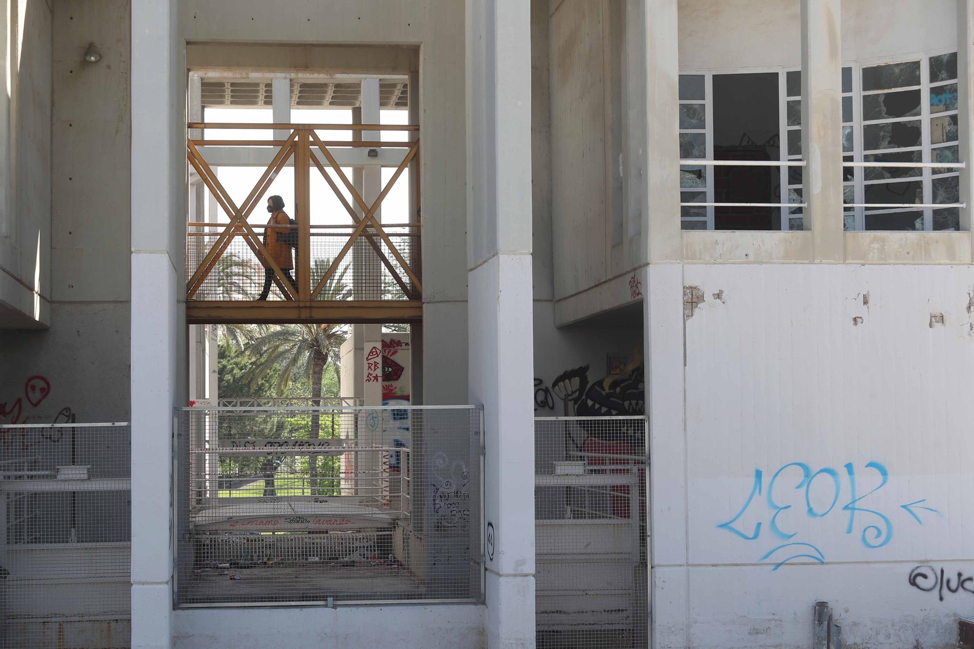 La Casa del Agua del jardín del Turia, en estado de abandono