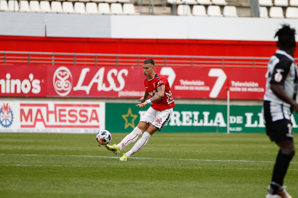 El Real Murcia no levanta cabeza (0-0)