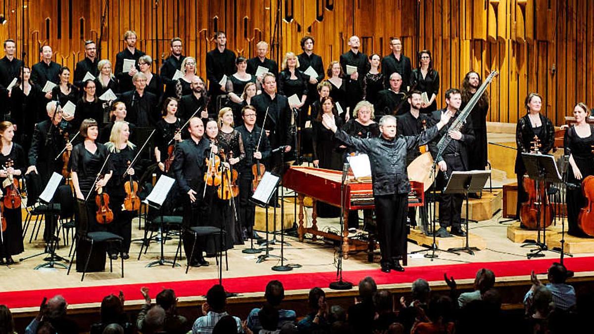 Die Akademie für Alte Musik Berlin wird zu Gast sein und in historischer Aufführungspraxis Bachs Brandenburger Konzerte spielen.   AKAMUS, UWE ARENS