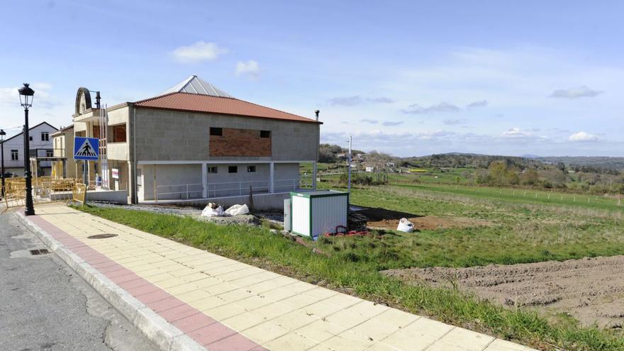 La residencia de Dozón tendrá 25 plazas y el centro de día, 20