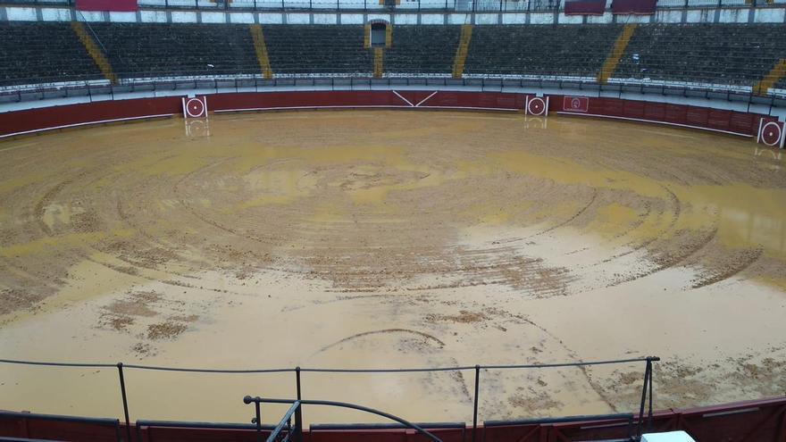 La lluvia obliga a suspender el festejo de rejones previsto en Priego