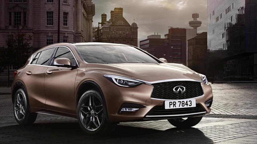 Infiniti Q30: Distinció amb accent oriental