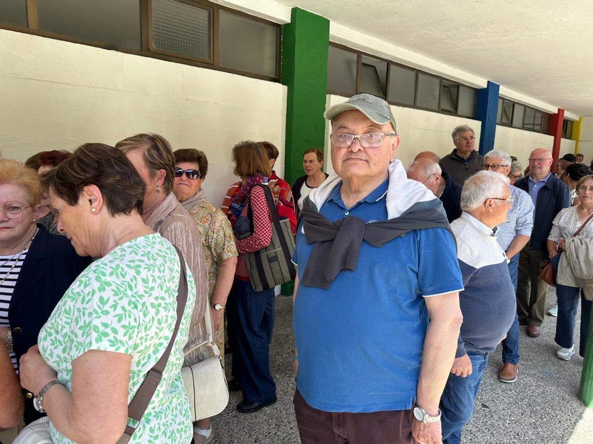 En imágenes: más de 200 personas se reúnen en Luarca gracias al programa Rompiendo Distancias