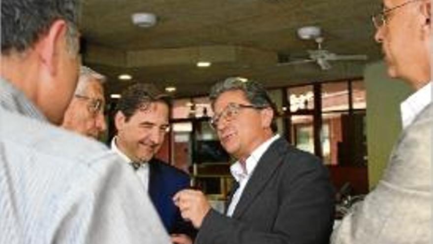 Millo, ahir, durant la reunió amb els empresaris del Ripollès.