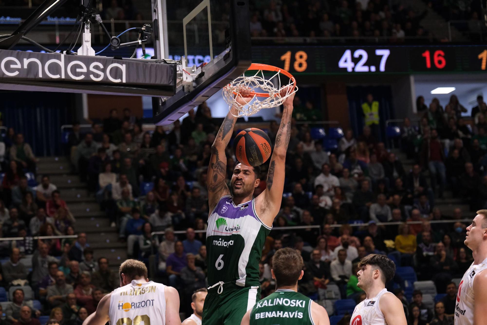 El Unicaja - Casademont Zaragoza de la Liga Endesa, en imágenes