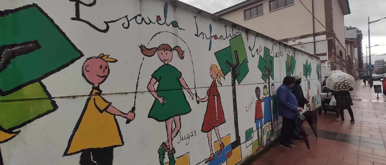 La entrada a la escuela infantil de Mieres