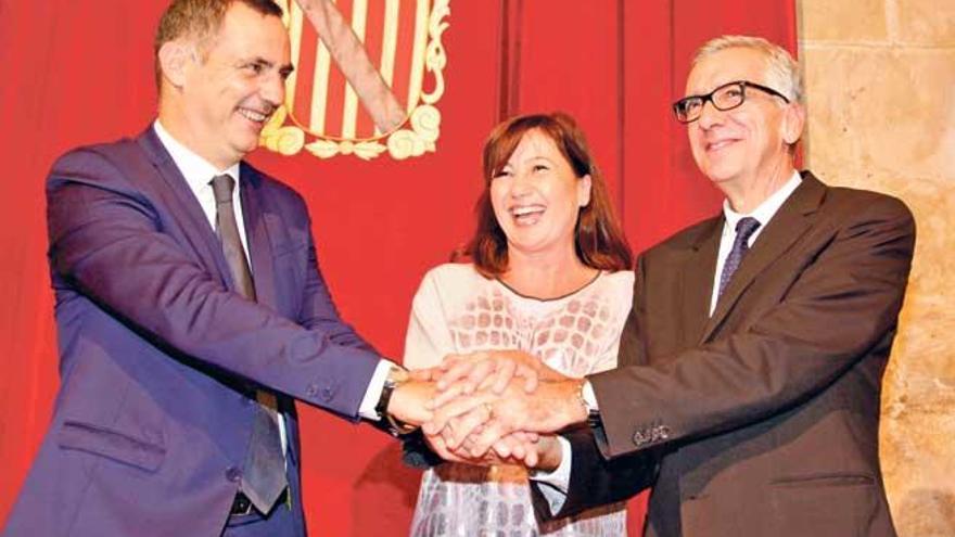 La presidenta del Govern, Francina Armengol, ayer, junto a los presidentes de Córcega y Cerdeña.
