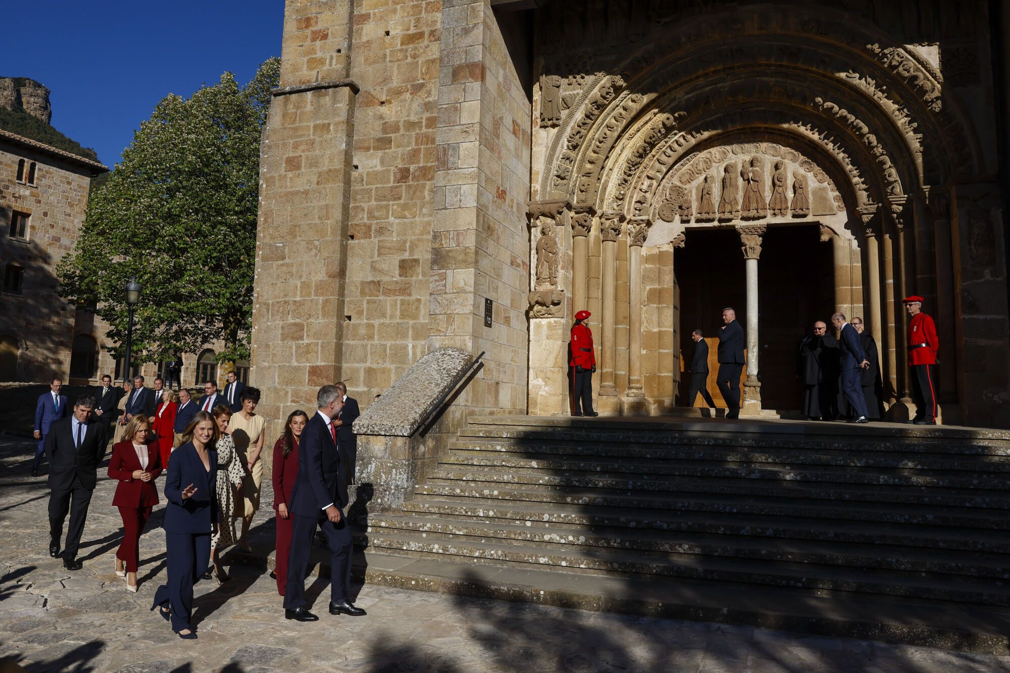 EN IMÁGENES: Leonor se da un baño de multitudes en su estreno como Princesa de Viana