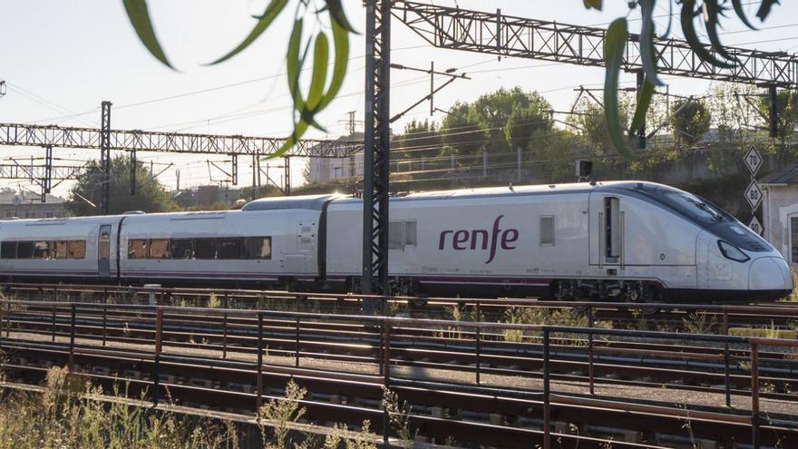 Los trenes Avril y los &#039;low cost&#039; de Renfe llegarán a Galicia en el primer trimestre de 2024