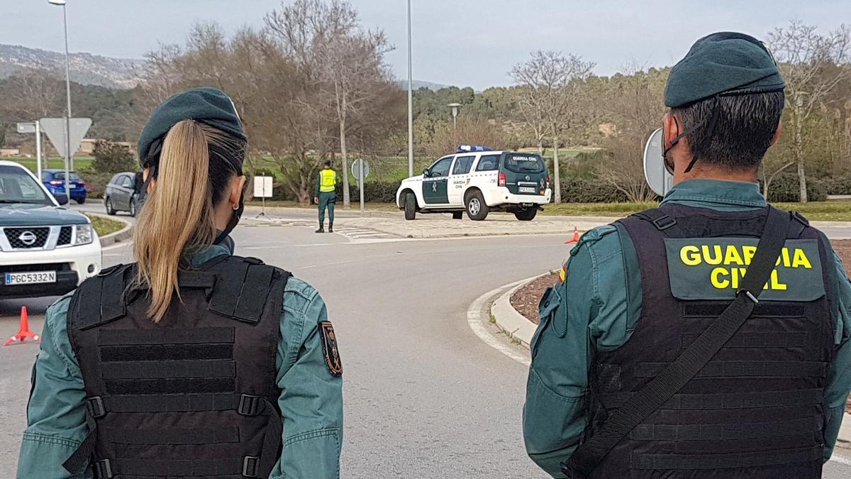 Agentes de la Guardia Civil.