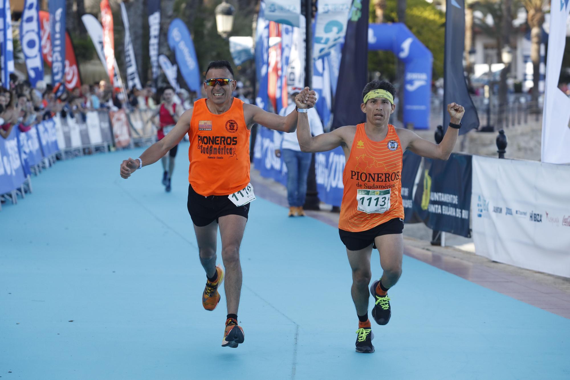 Búscate en nuestra galería de fotos del Santa Eulària Ibiza Marathon