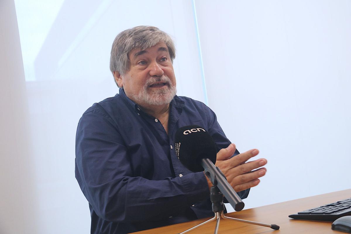 Xavier Menéndez, director general de Memòria Democràtica, en una entrevista amb l'ACN