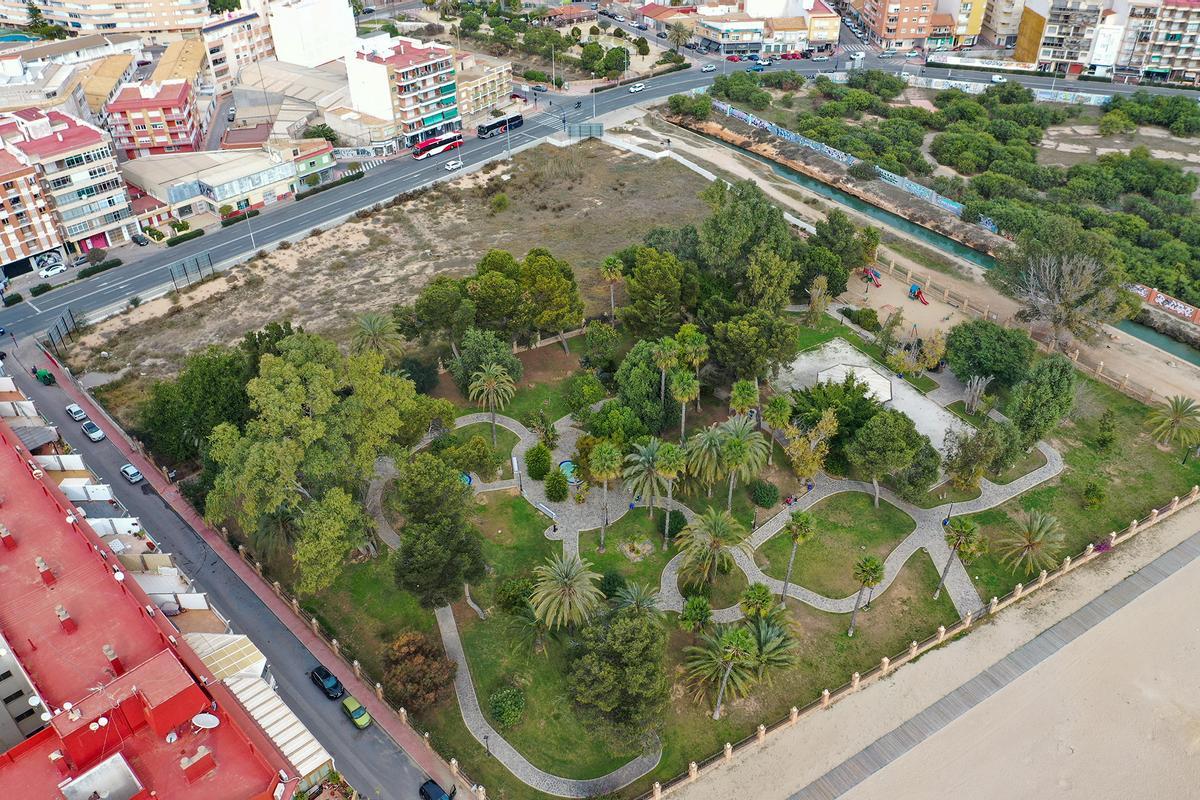 Imagen aérea del parque de Doña Sinforosa y el área de reparto 82