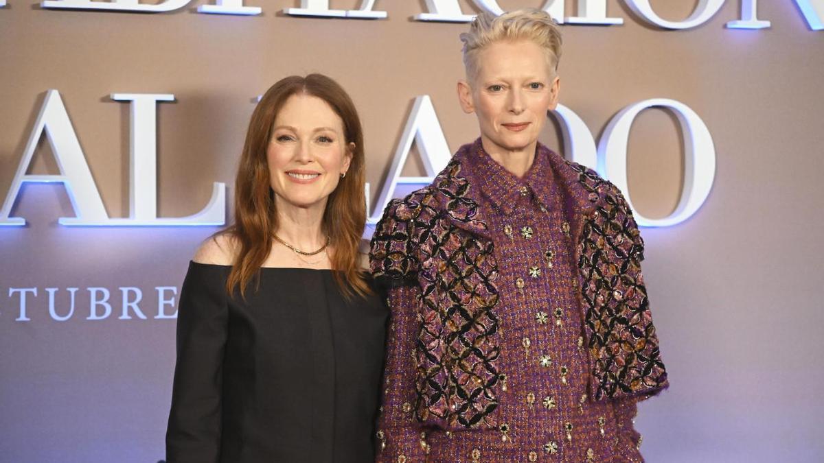 Julianne Moore y Tilda Swinton, este miércoles durante la presentación de 'La habitación de al lado' en Madrid.