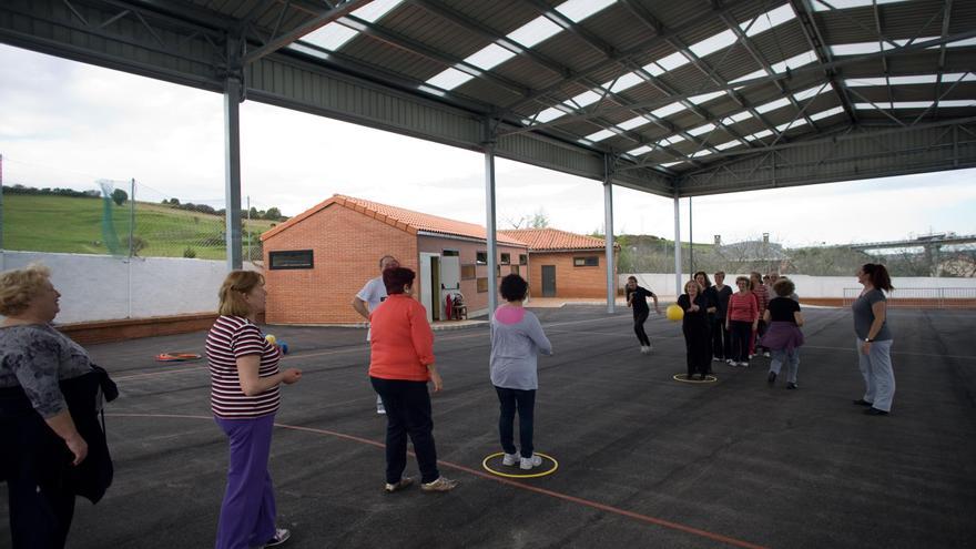 La pista polideportiva de Molleda se prepara para una importante intervención de 190.000 euros