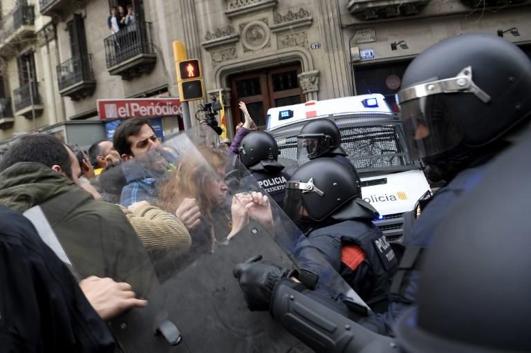 Miles de manisfestantes en Bélgica y Cataluña en protesta por la detención de Puigdemont