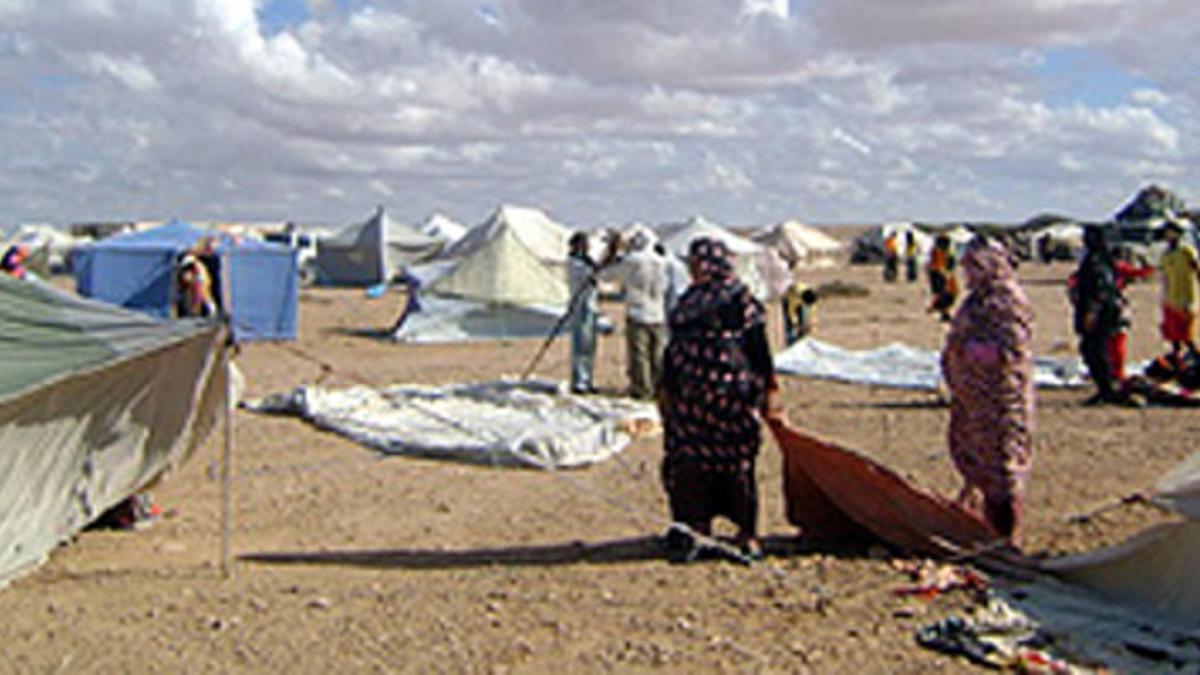 Imagen de las jaimas que los saharauis han levantado este fin de semana a 20 kilómetros de El Aiún para reivindicar los derechos del Sáhara Occidental.