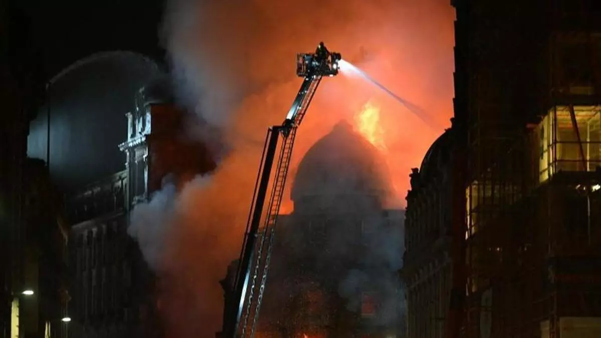 Un incendio cerca de la estación central de Glasgow provoca interrupciones en el servicio ferroviario