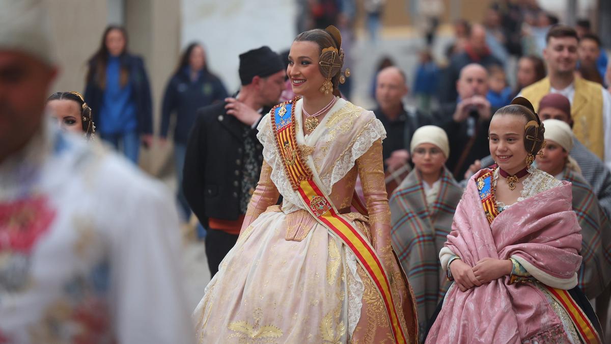 Montroi y su falla reciben a Berta y Lucía